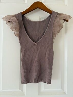 Anthropologie Mauve Ribbed V-Neck Tank with Sheer Ruffle Sleeves